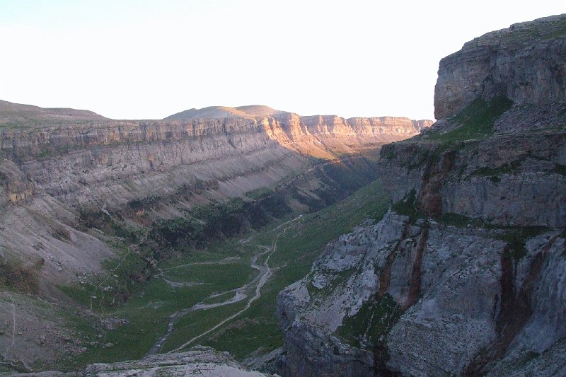 2008-07-10,21-17-02,canyon d'Ordesa.jpg